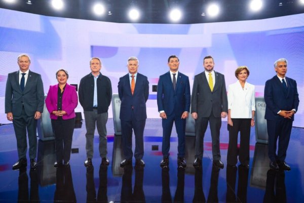 <p>Encuesta Criteria post debate: Jara y Kast se consolidan en las primeras posiciones y Matthei cae 4 puntos</p>