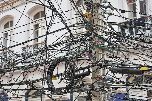 Tras seis años en trámites, parte Ley Chao Cables: empresas y municipios están definiendo comunas prioritarias