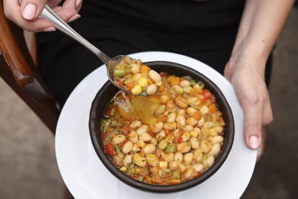 18 todo el año: Dónde comer los mejores platos de comida chilena