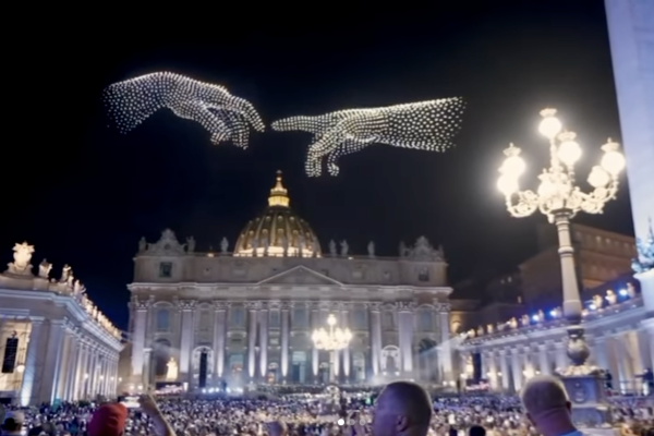 La desconocida relación entre la familia de Elon Musk y el Vaticano