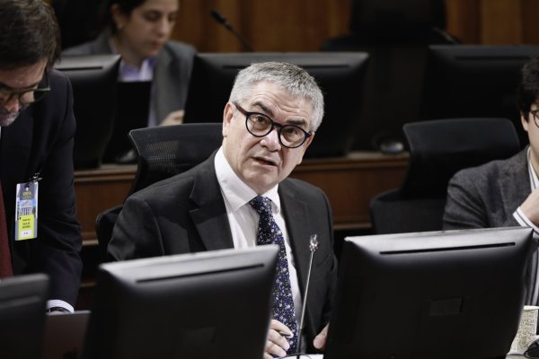 Mario Marcel reafirma su apoyo a Jeannette Jara, pero advierte sobre el rol del PC en un eventual gobierno