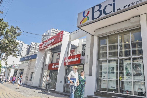 <p>TDLC rechaza demanda de Arcadi contra bancos por término unilateral de cuentas corrientes</p>