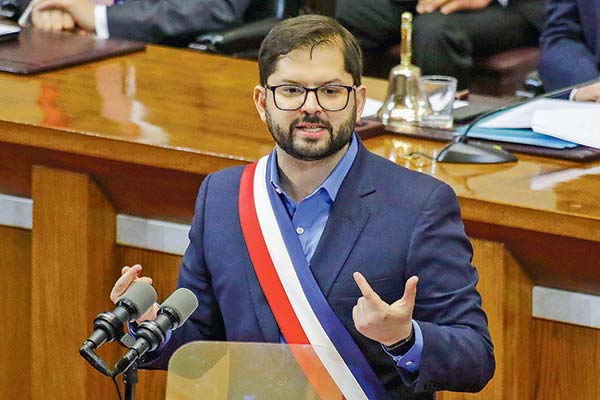 <p>¿Cuánto recibirá Boric de dieta como exPresidente? Presupuesto 2026 incluye recursos para comenzar a pagar su asignación como exmandatario</p>
