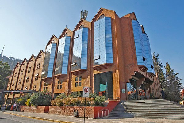 Gigante de audiolibros cierra alianza con radios de Canal 13