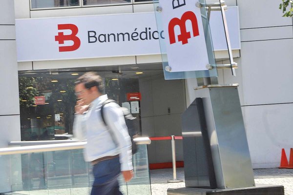 Ofertas por Banmédica superan los US$ 1.000 millones y algunos competidores toman ventaja en el proceso