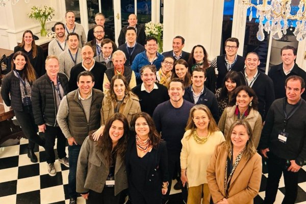 El encuentro sobre family offices que reunió a los Casanueva, Del Río, Pavez y Anastassiou en Zapallar