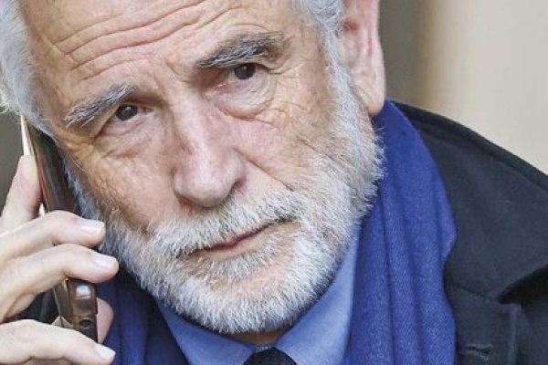 Ministro Montes: "Empezamos esta semana a pagar" la deuda vencida de viviendas sociales