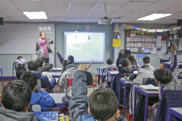 Mineduc reserva $ 18 mil millones para cubrir 1% de cotización adicional de colegios subvencionados