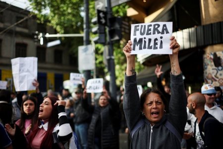 Los argentinos pierden la paciencia con la economía de Milei