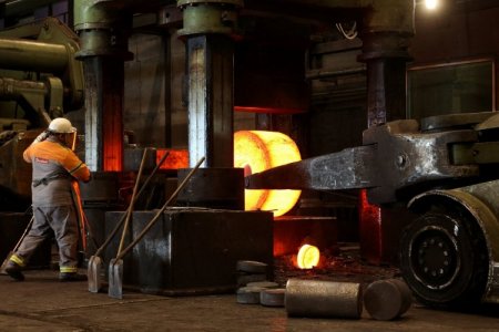 Argentina suspende impuestos a exportación de aluminio, acero y derivados hasta fin de 2025