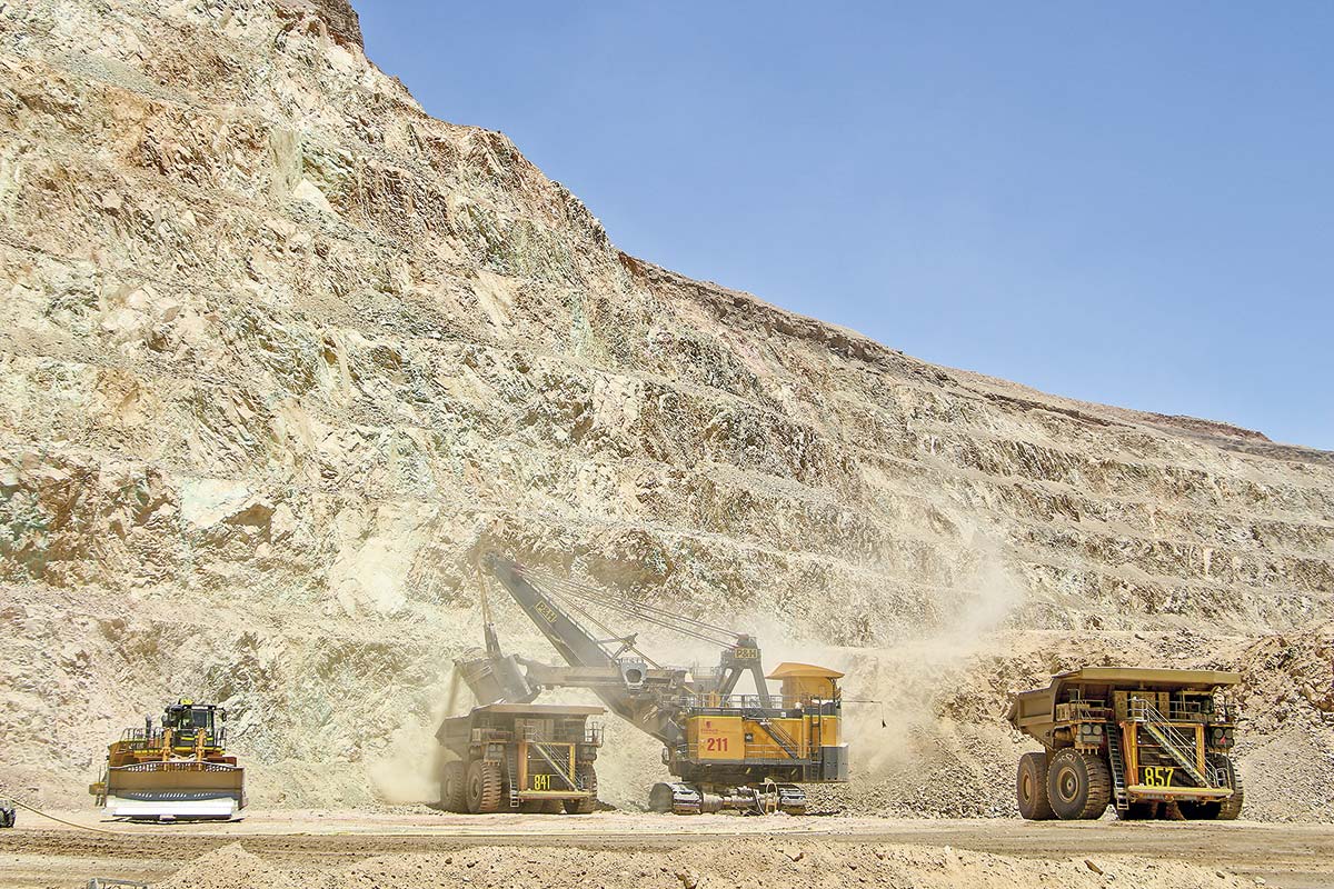<p>América Latina recibiría US$ 239 mil millones en inversión minera a 2033: Chile lidera, aunque solo el 20% son proyectos nuevos</p>