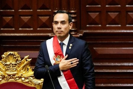 Congreso peruano destituye a Boluarte y líder del parlamento José Jerí asume presidencia del país