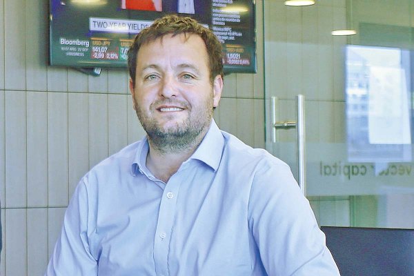 Foco en clientes retail y banca de inversión: los planes de Vector Capital tras adquirir corredora de bolsa en Colombia