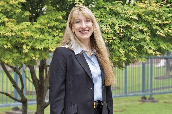 Jennifer Vanderhart, economista de Estados Unidos: “Aún hay algunas cosas que Chile podría hacer para reforzar la protección de la propiedad intelectual”