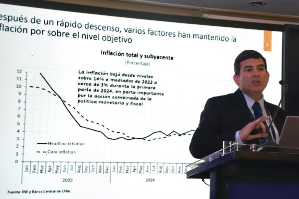 <p>Alberto Naudon, consejero del Banco Central. Foto: Julio Castro.</p>