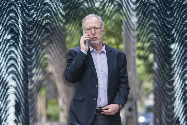 Álvaro García toma sus primeras definiciones en crisis de las tarifas y apunta a las empresas generadoras