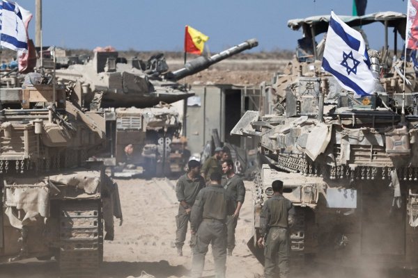 Israel y Hamás intercambian acusaciones mientras nuevo derramamiento de sangre empaña esfuerzos de paz en Gaza