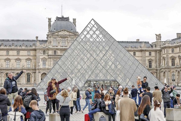 Caso Louvre: por qué los grandes museos no aseguran sus colecciones