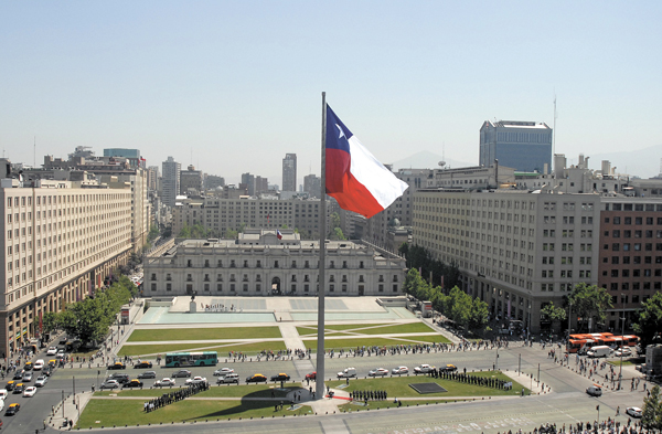 <p>Agencias calificadoras S&P y Moody’s ratifican la nota soberana de Chile</p>