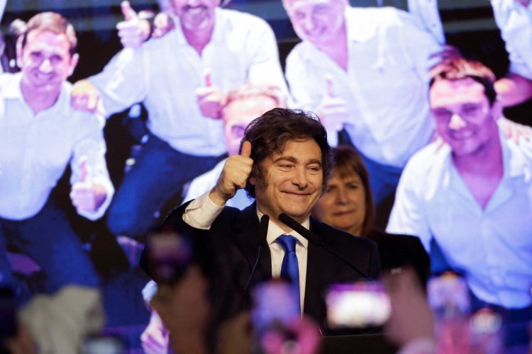 <p>Milei celebra batacazo electoral: "Hoy comienza la construcción de la Argentina grande"</p>