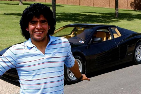 Jorge Yarur lleva el mítico Ferrari de Maradona a exhibición en Buenos Aires