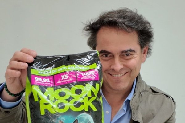 El nuevo negocio de Lindorfo: se asocia con marca de arena de gatos