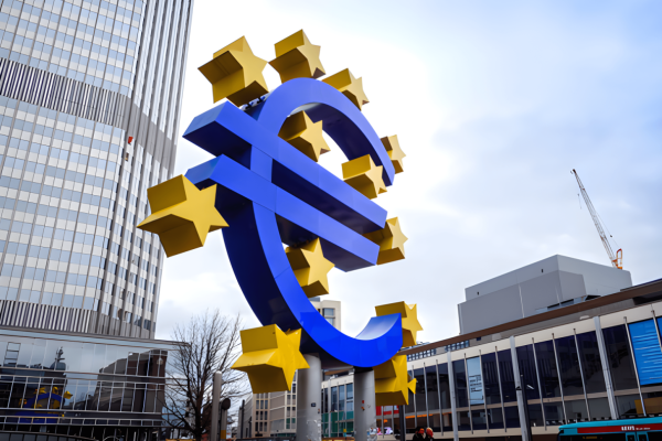 La inflación de la zona euro se acerca al 2% mientras el BCE mantiene las tasas de interés