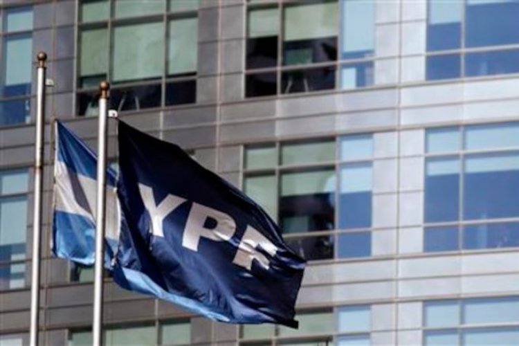 <p>Argentina YPF e italiana Eni acuerdan ingreso de emiratí ADNOC a proyecto de gas natural licuado</p>