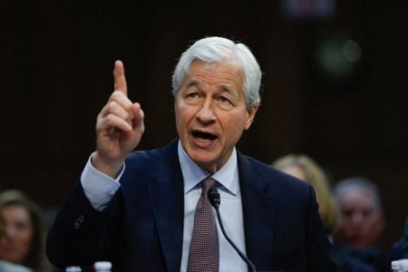 Jefe de JPMorgan dice que Argentina podría no necesitar un préstamo bancario