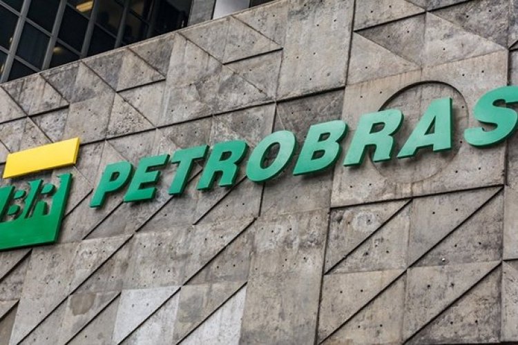 <p>Brasileña Petrobras reporta una ganancia de US$ 5.840 millones en el tercer trimestre, impulsada por ganancias cambiarias</p>