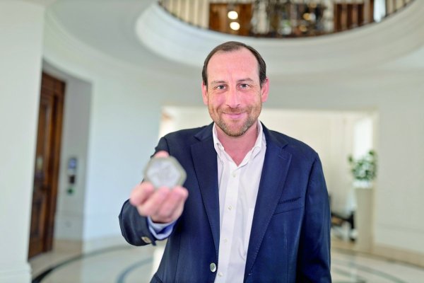 <p>Edgar Pape, Presidente ejecutivo de Molymet: “Nos interesa mucho el mercado de EEUU. También tener alguna instalación productiva en Asia”</p>