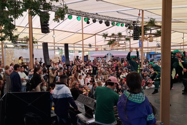 Bazar ED cierra este lunes última jornada de feria con programación especial