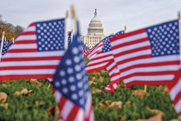 Demócratas enfrentan división interna tras pacto que permitió la apertura del gobierno federal en Estados Unidos