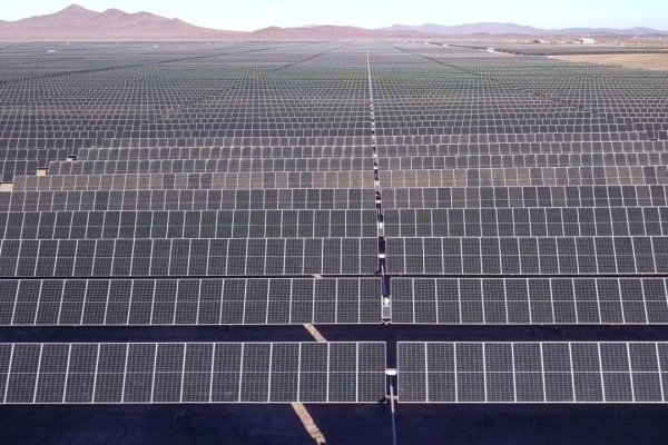 Acciona Energía construirá en el desierto de Atacama uno de los proyectos de almacenamiento en baterías más grandes de América Latina