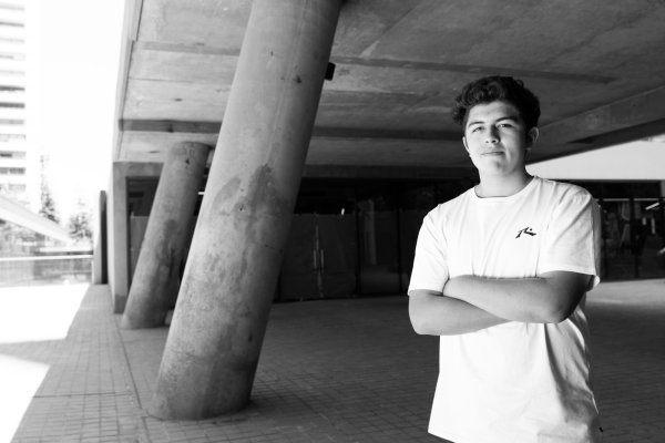 De Villarrica a Europa y EEUU: el arte del adolescente Max Torres