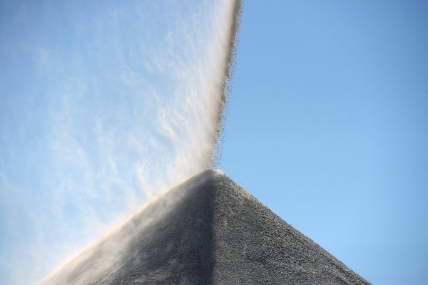 Acciones de SQM y Albemarle se disparan tras proyección de China sobre fuerte alza en la demanda del litio