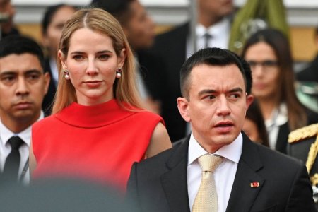 Ecuatorianos rechazan en referendo propuesta de bases militares extranjeras y nueva Constitución impulsadas por Noboa