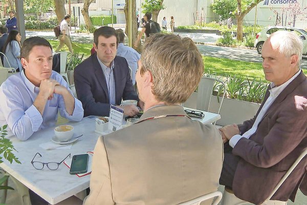 Partidos de Chile Vamos y Republicanos activan contactos