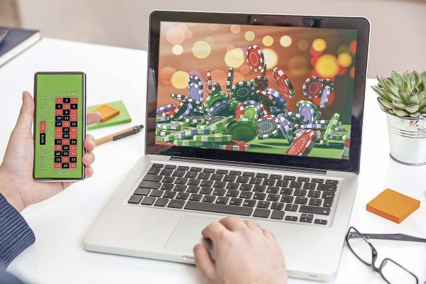 <p>Empresas de telecomunicaciones tienen cinco días para bloquear plataformas de apuestas en línea tras fallo de la Corte Suprema</p>