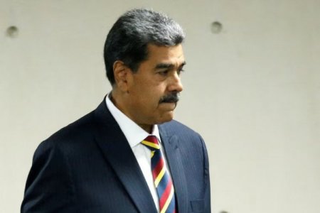 Bonos de Venezuela en default se disparan en medio de ofensiva naval de Trump contra Maduro