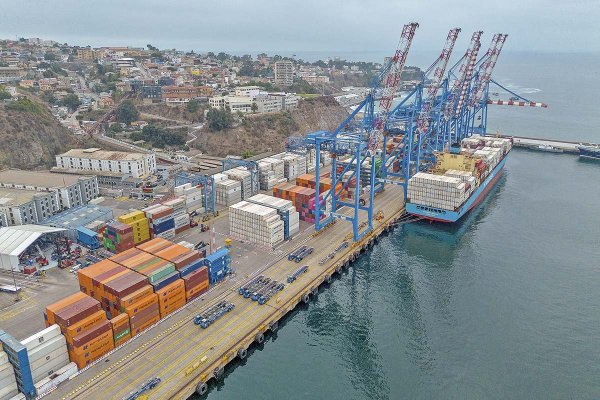 Llegó un respiro: exportaciones chilenas a China y EEUU se sacudieron de las caídas en octubre