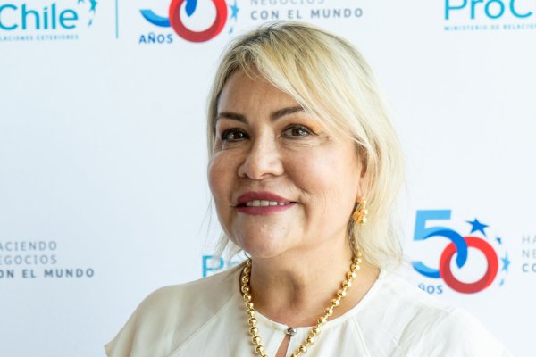 Encuentro Empresarial Arica y Parinacota 2025 y Distinción Mujer Exporta reúnen a 16 líderes del comercio exterior