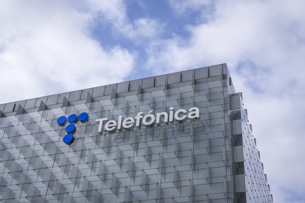 Telefónica propone despedir más de 5.300 trabajadores en la primera ronda de negociaciones del ERE, un 37% de su plantilla