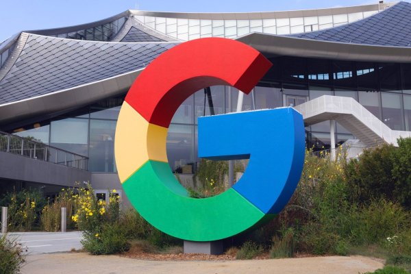 Acciones de Nvidia caen por plan de Meta de adoptar chips de Google