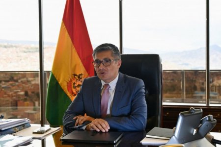 Bolivia negocia US$ 9.000 millones en préstamos multilaterales para impulsar la recuperación del país