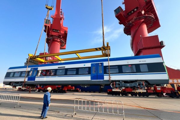 Asi son los nuevos trenes chinos de última generación que llegarán al Biobío para fortalecer el traslado de pasajeros en el Biotren