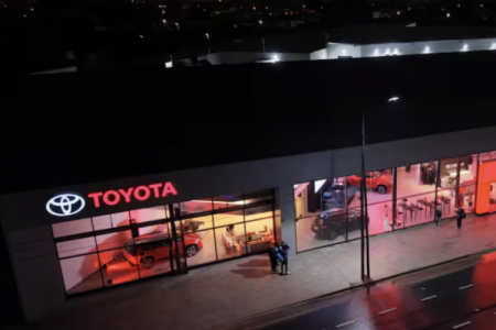 Toyota Olivieri abrió su primer concesionario oficial en Argentina
