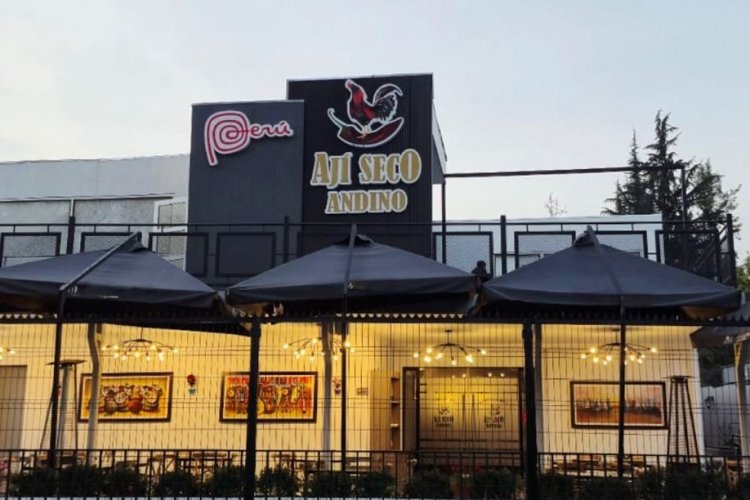 <p>Restaurantes peruanos en Chile: ¿qué esperan para 2026 con un nuevo Presidente o Presidenta?</p>