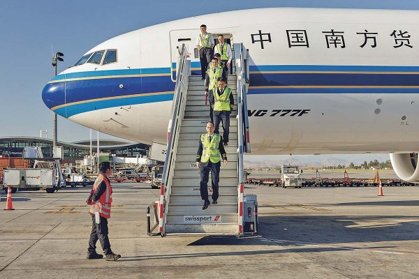 Ruta directa a China: las nuevas aerolíneas que quieren entrar al mercado chileno