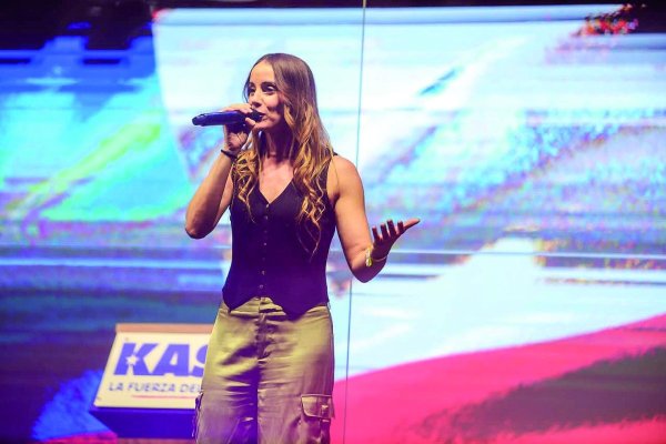 Mara Sedini: La voz de Kast